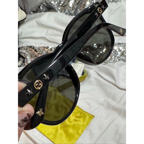 Gucci acetate star bee round frame sunglasses unisex mens/womens black main image 9